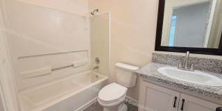 4 Bed/ 2 Bath Available Now! Gallery 21