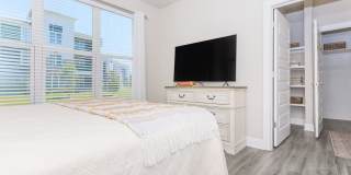 Windsor at Manhattan Gallery 26