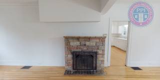 Coveted Old Town Lake Oswego Craftsman | Walk to George Rogers Park, Downtown Dining & Shopping Gallery 4
