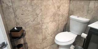 408 W Queen St Gallery 14