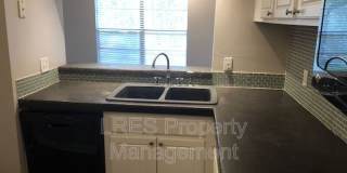 1406 Northlake Drive Gallery 23