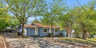 3 Bedroom Home One Block away from TXST! Gallery 1