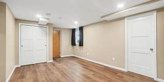 Modern Comfort meets Convenience - 3BR/2BA Duplex Gallery 15