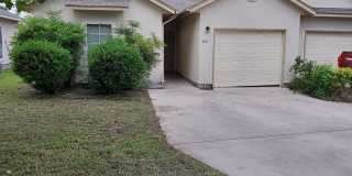 926 MISTY ACRES DR Gallery 1