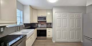 COMING SOON: Beautifully Updated 2/2.5 Townhome Near Truist Park Gallery 26