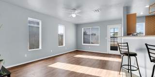 Large home in Legends West Gallery 5