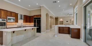 Elegant Anthem Country Club Residence with Spa, Balcony & 3-Car Garage Gallery 25