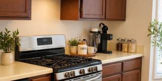 Charming 2-Bedroom Condo in a Peaceful, Tree-Lined Community – Minutes from Uptown Charlotte Gallery 5