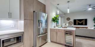 The Montrose at Buffalo Bayou Gallery 15