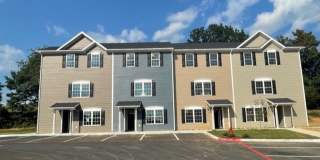 Two Master Suite Apartment Townhouse Gallery 1