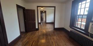 2 Bedroom, 1 Bathroom in Historical Woodland Avenue building! Gallery 9