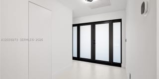 1543 SW 1st Ave Gallery 5