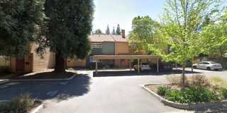 Adorable 3 Bed 1.5 Bath Covell Commons Condo ( fall Rental ) Gallery 7
