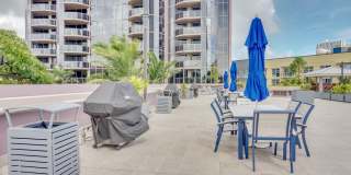 Luxurious 2 bed/2bath/2 parking Fully Furnished in One Waterfront Towers Gallery 20