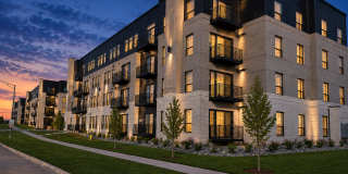 Modern Studio Loft in Waukee | Kettlestone Central Gallery 1