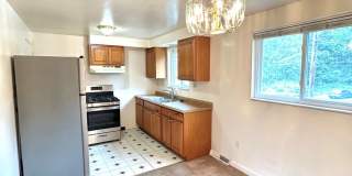 Well-Maintained 2 Bed, 1 Bath Townhome in Munhall - Central AC & Heat, Integral Garage - Available Immediately! Gallery 4