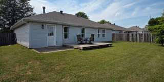 Fully Furnished 4BR Home with Fenced Yard & 2-Car Garage in Stoneburrow Gallery 25