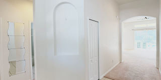 Beautiful 4 Bedroom, 3 Bathroom Ranch-Style Pool Home in Highlands Reserve Golf Community! Gallery 11