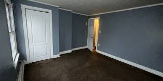 2 beds freshly updated Gallery 10