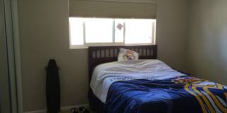 3 Bedroom Condo - End Unit For Lease Gallery 18