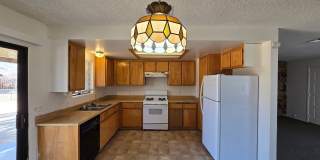 Coming Soon!!! 2 bedroom 1 bath Gallery 6