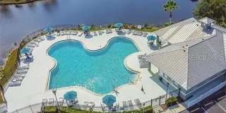 Charming 3BR Condo in Riverview Gallery 6