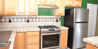 Charming 2-Story, 4 Bd 3 Ba Unit Near Downtown San Diego – 92113 Gallery 8