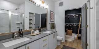Solay Carnes Crossroads Apartments Gallery 25