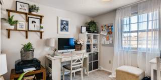 Beautiful Townhome in Knolls West, Centennial Gallery 9