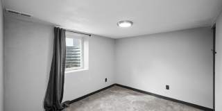 Remodeled 3BR/2BA Brick Bungalow - Fireplace, Finished Basement & Garage Gallery 18