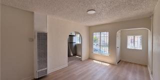 8220 Wall Gallery 2