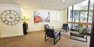 Beautiful Studio Condo in Belltown Gallery 10