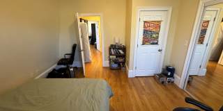 208 Holland St Gallery 34