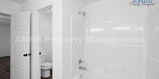New 3 Bedroom Townhome! Gallery 17