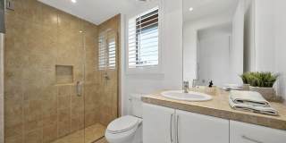 50070 Via De Moda Gallery 15