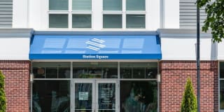 Station Square Gallery 24