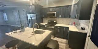 916-918 Grandview Street - 916 Gallery 2