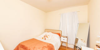 3411 North Elaine Place Gallery 14
