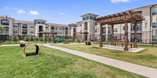 Sadler House Luxury Apartment Homes Gallery 44