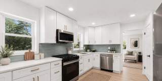 11700-R CHANTILLY Lane Gallery 1