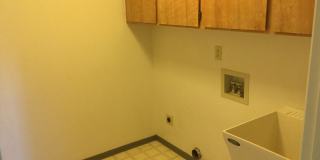 Quiet Eastside 3 Bdrm House, 2 Bath, All appliances in Kitchen, Attached Garage, Fenced Yard Gallery 9