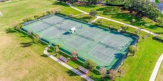 Captivating 4 Bedroom, 2 bath Pool/Lake home Gallery 41