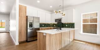***949 SE 10th Street*** Gallery 5