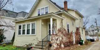 PREMIUM House! 5 bed/2bath by the U of M! Must see! Available 9/1/26 Gallery 1
