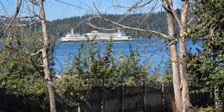 4617 Beach Dr E Gallery 1