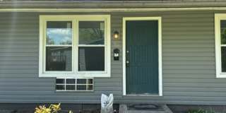 Clean & Comfortable 1-Bedroom Home Near Kent Conveniences Gallery 1