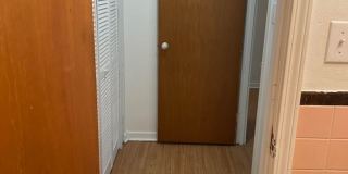 5424 Fifth Avenue Gallery 260