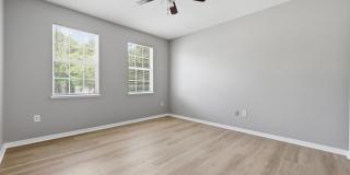 8912 SHINDLER CROSSING Drive Gallery 34