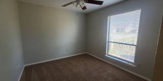 Great Central Location - 3 Bed / 2 Bath Single Story! Gallery 20