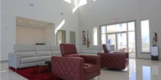 2500 N McColl Gallery 4